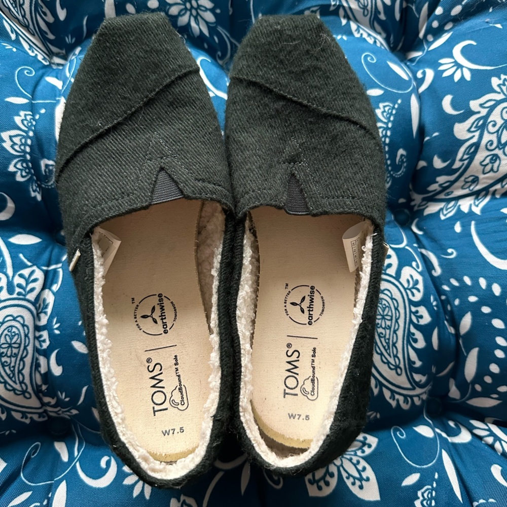 Toms shoes